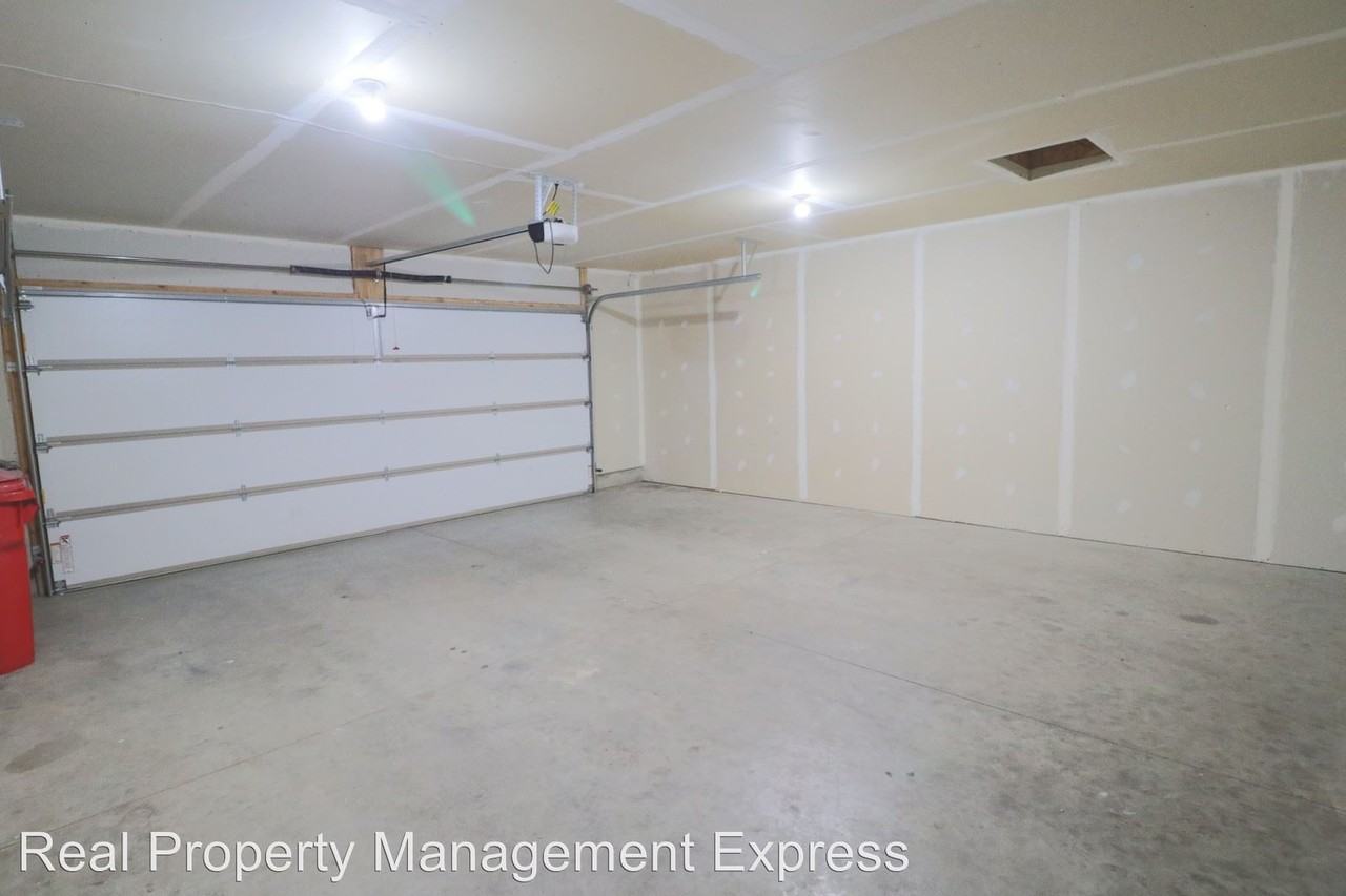 200-215 Jerry Place - Photo 3 of 19