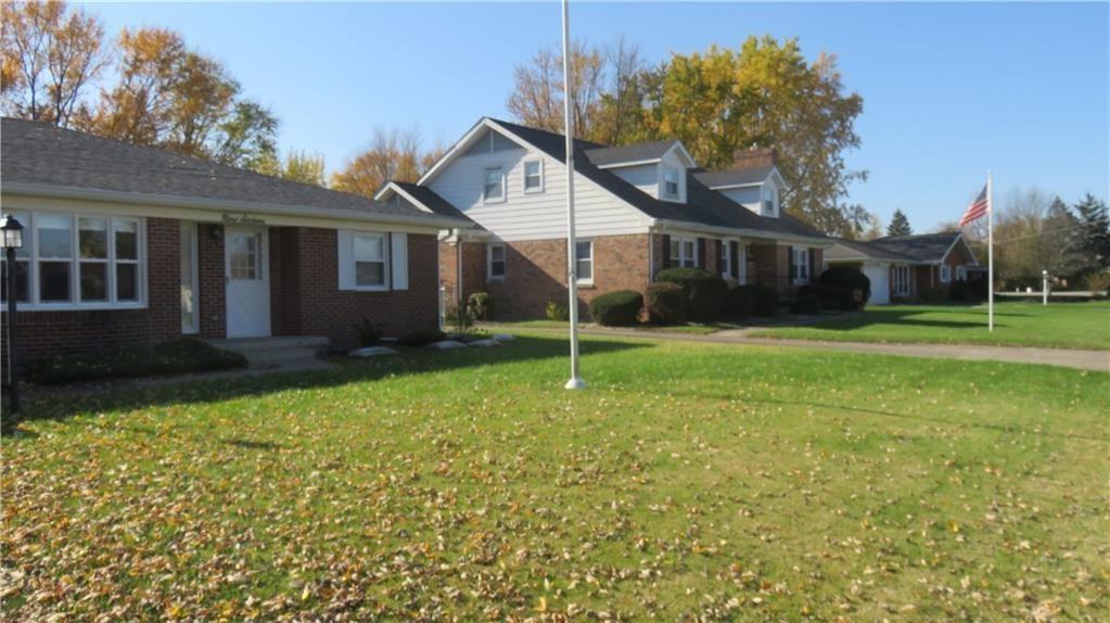 916 Motel Drive - Photo 3 of 32