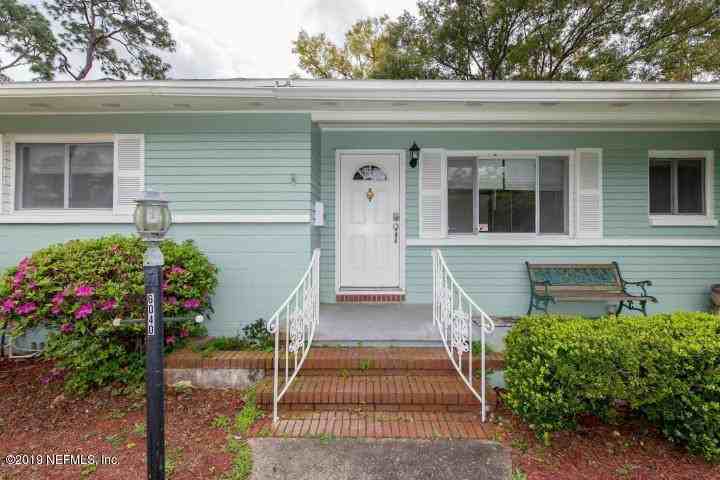 6040 Robbins Cir S - Photo 2 of 15