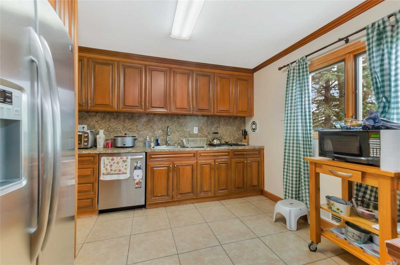 2 Willoughby St. - Photo 3 of 13