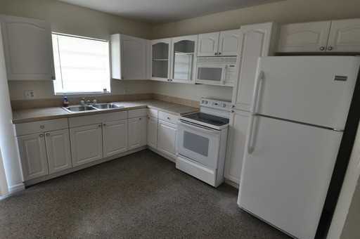 1508 West Hamilton Avenue - Photo 2 of 4