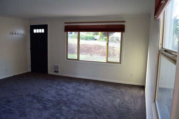 4737 S 172nd Pl - Photo 3 of 8