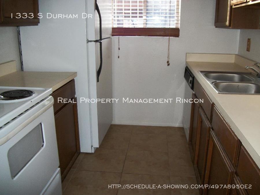 1333 S Durham Dr - Photo 3 of 14