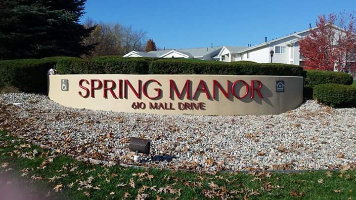 Spring Manor - Photo 4 of 4