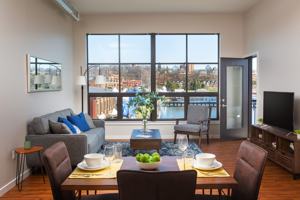 featured image of 401 S Lakeshore Blvd