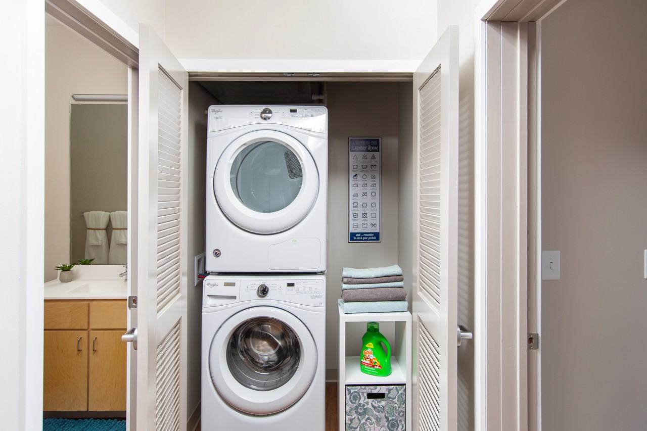 One Marquette Place - Photo 4 of 14