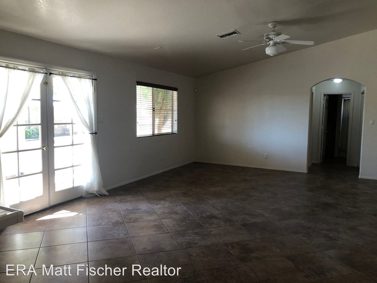 2684 S. 39th Dr. - Photo 3 of 15