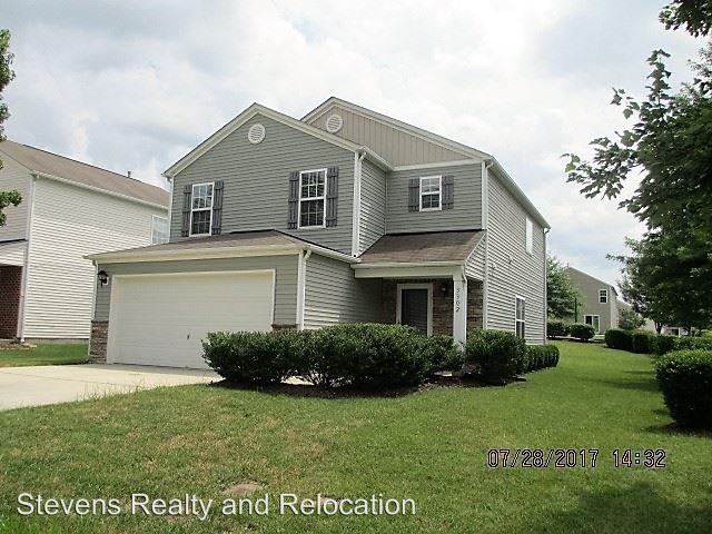 3302 Skybrook Lane - Photo 2 of 13