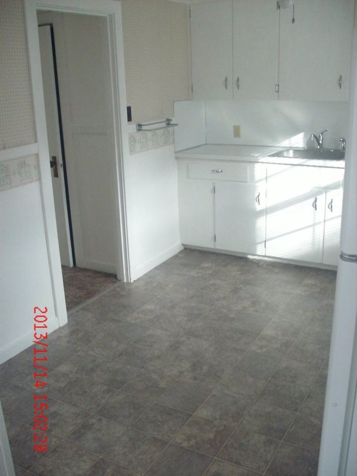 Park Apartments - Photo 2 of 8