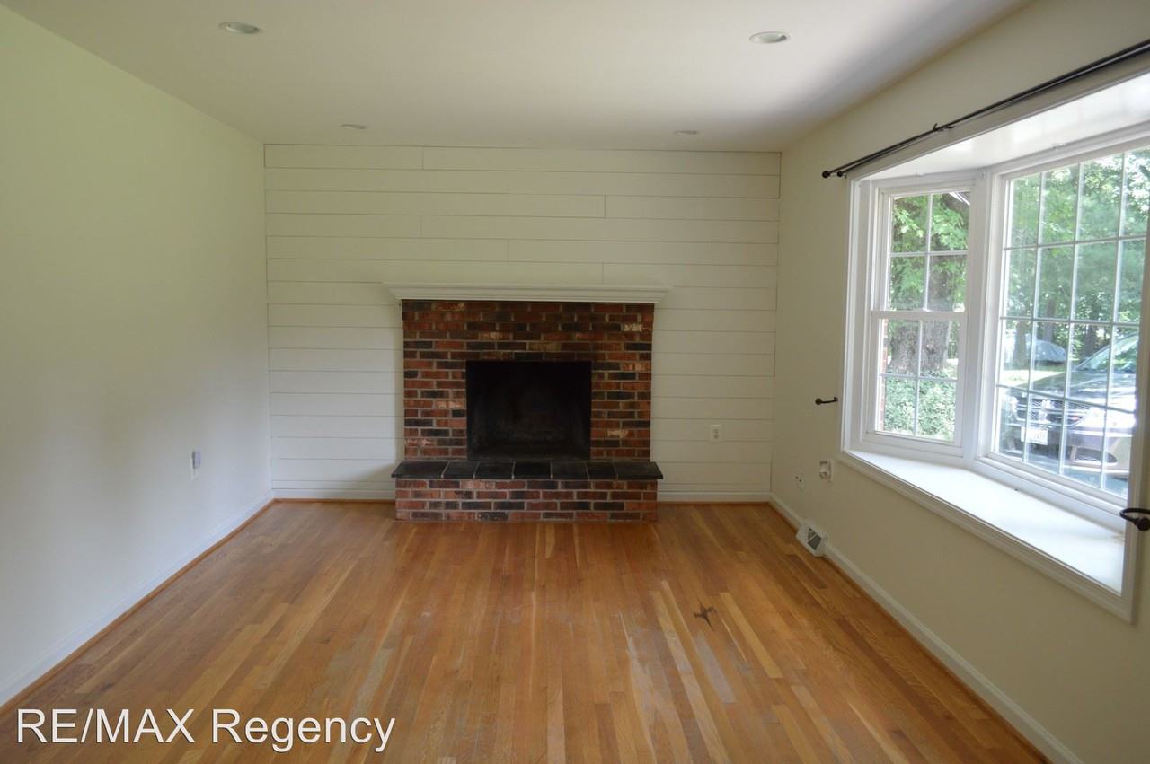 16570 Mountain Run Ln - Photo 2 of 21