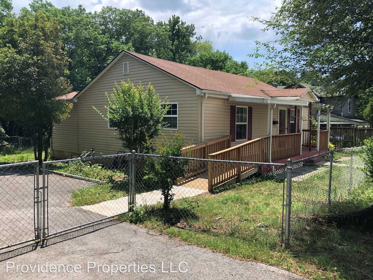 1319 Montrose Ave Se - Photo 3 of 16