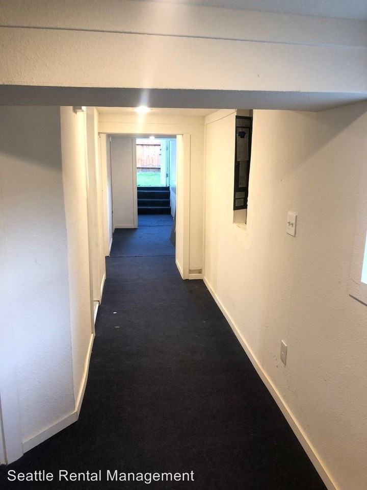 515 S Donovan St - Lower - Photo 3 of 8