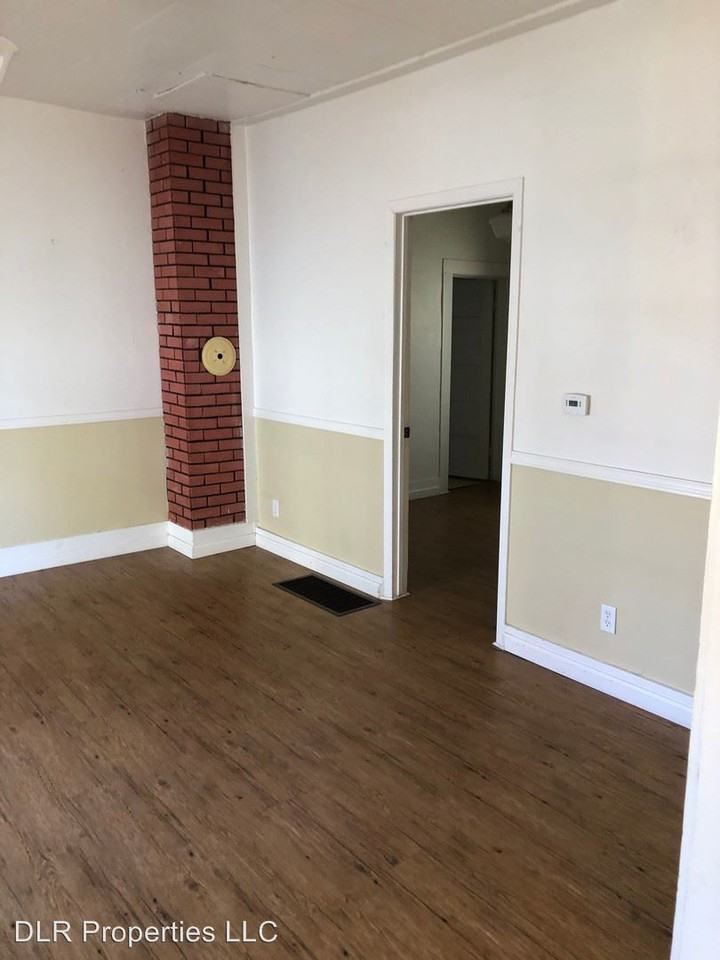 615 Lakeside - Photo 3 of 7