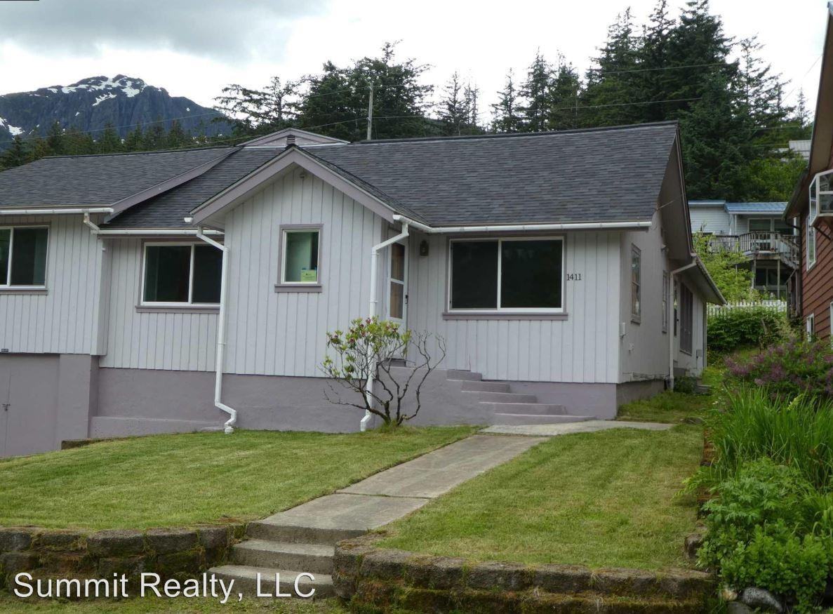 1411 4th St - Photo 2 of 9