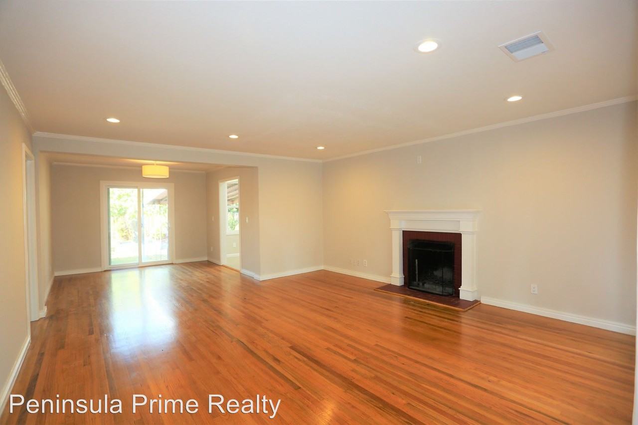 811 9th Avenue - Photo 3 of 11