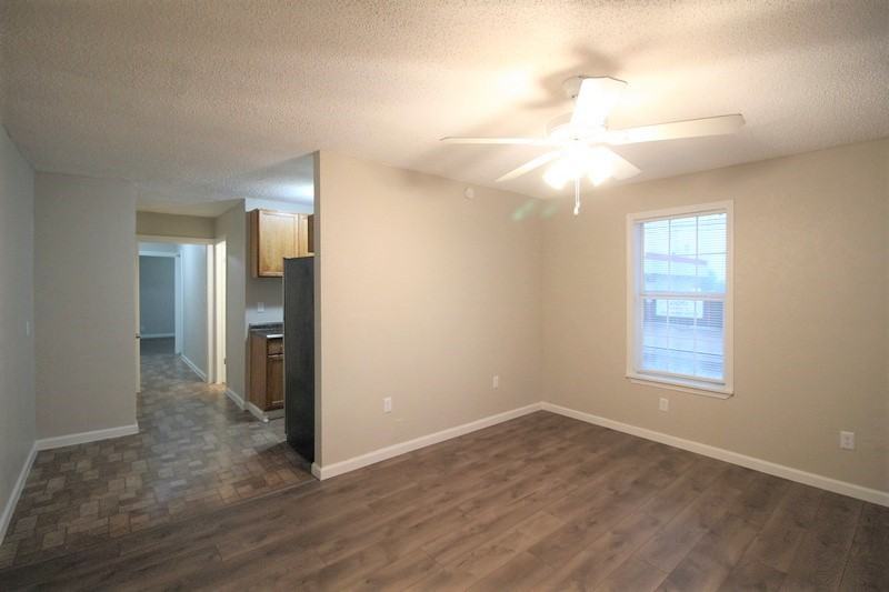 2223 Houston St - Photo 2 of 16