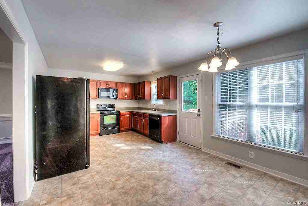 6337 Walnut Tree Dr - Photo 2 of 25