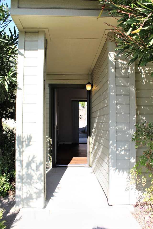 3655 Constellation Rd - Photo 2 of 22