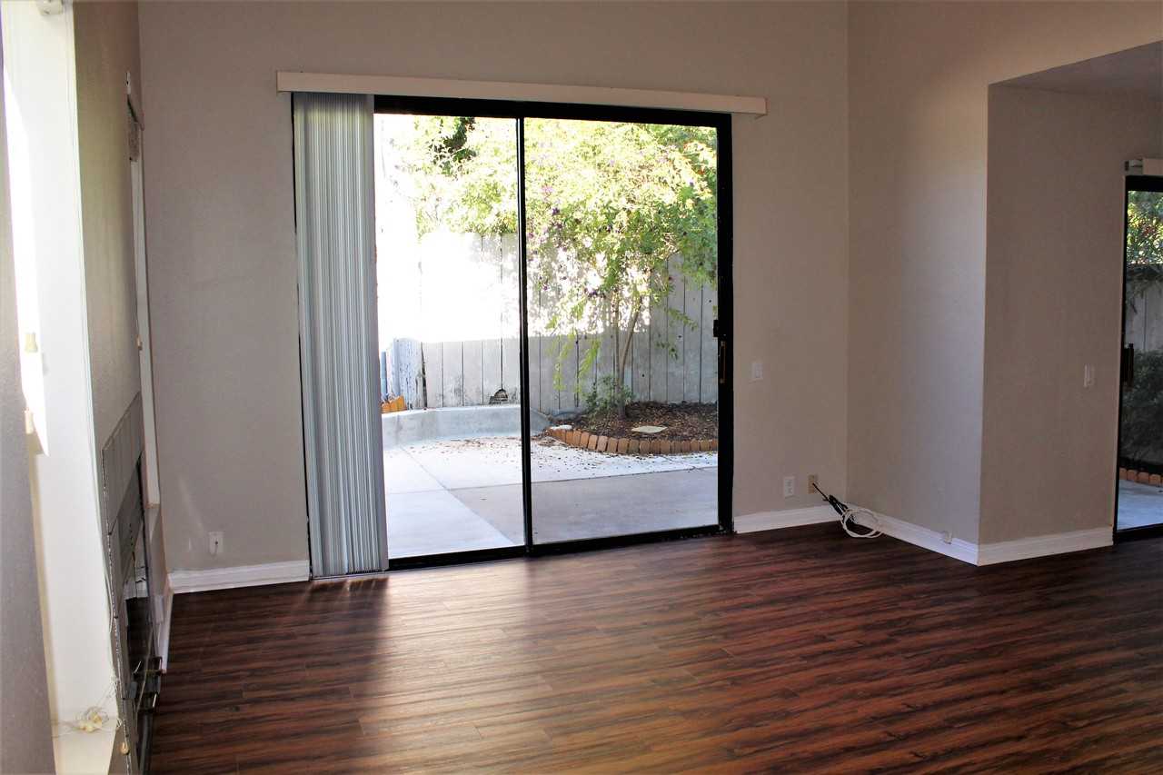 3655 Constellation Rd - Photo 3 of 22