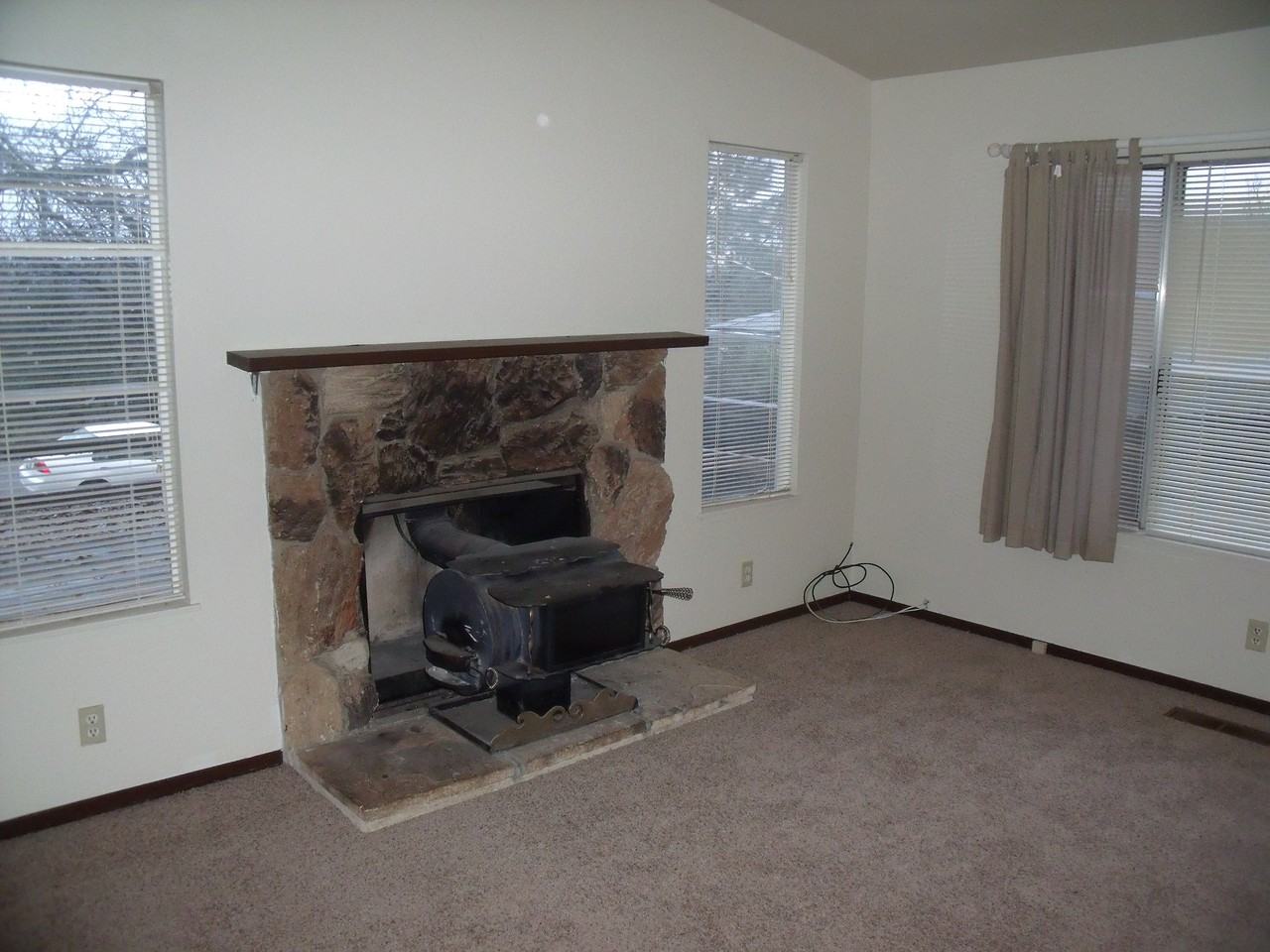 9385 Pawnee Trl - Photo 2 of 10