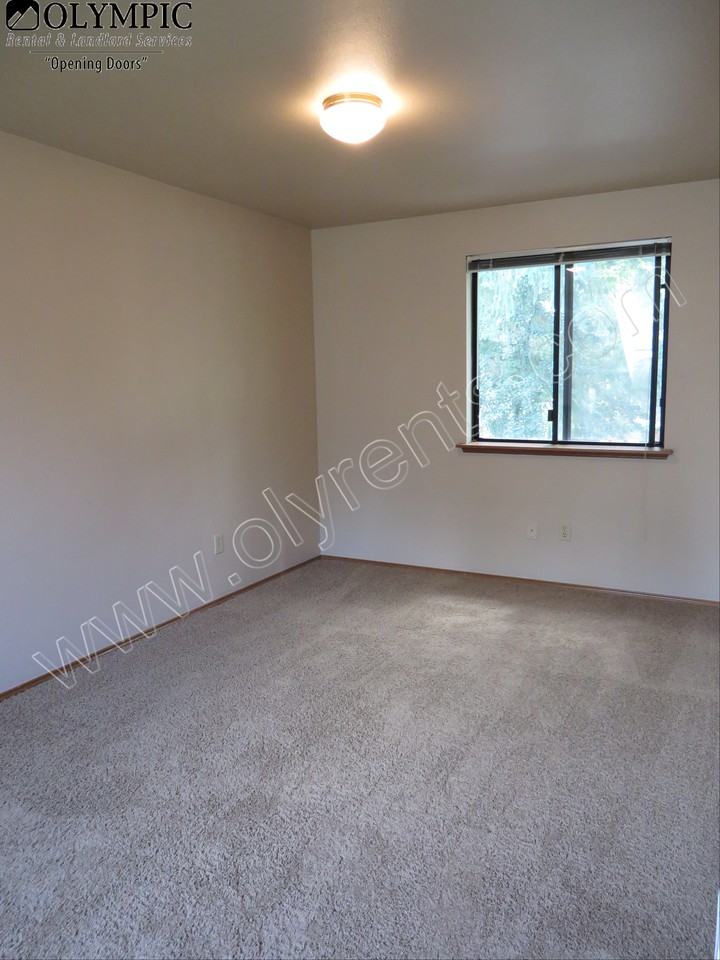 503 Malibu Dr Se - Photo 7 of 19