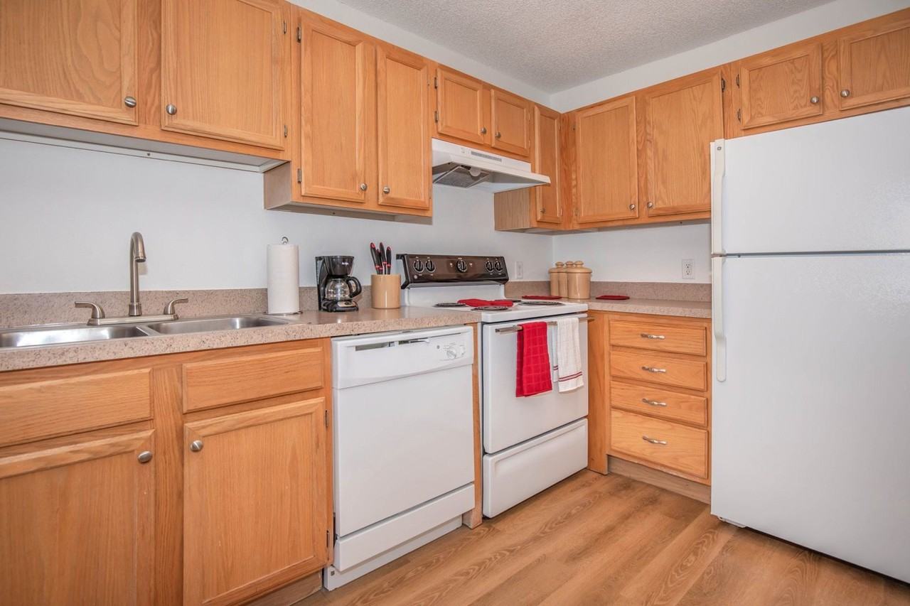 Kings Gate Senior Residences Apartments For Rent Rentals - 7055 Crown Point Avenue Omaha Ne 68104 - Zumper