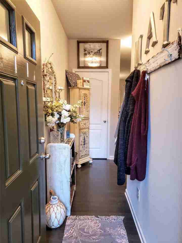 192 Townview Drive - Photo 2 of 23