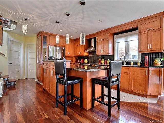 2723 Rue des Ormeaux - Photo 2 of 10