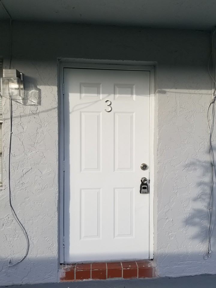 1770 Southwest 44th Avenue #No.3 - Photo 3 of 14