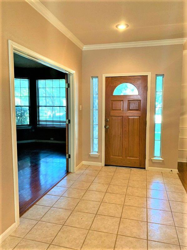 8212 Fern Bluff - Photo 2 of 26