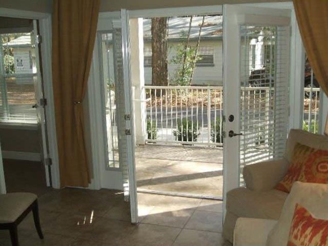 Nantucket Walk Apartments - Photo 3 of 10