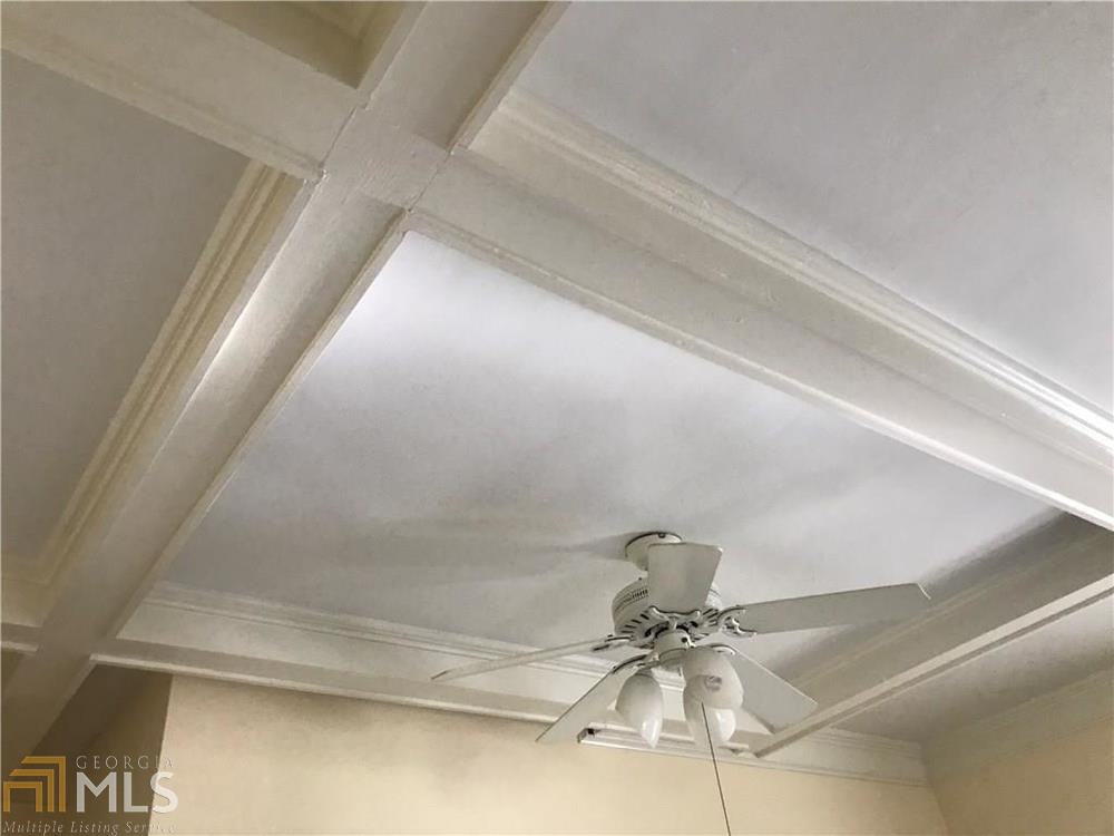 823 N Highland Ave - Photo 3 of 8