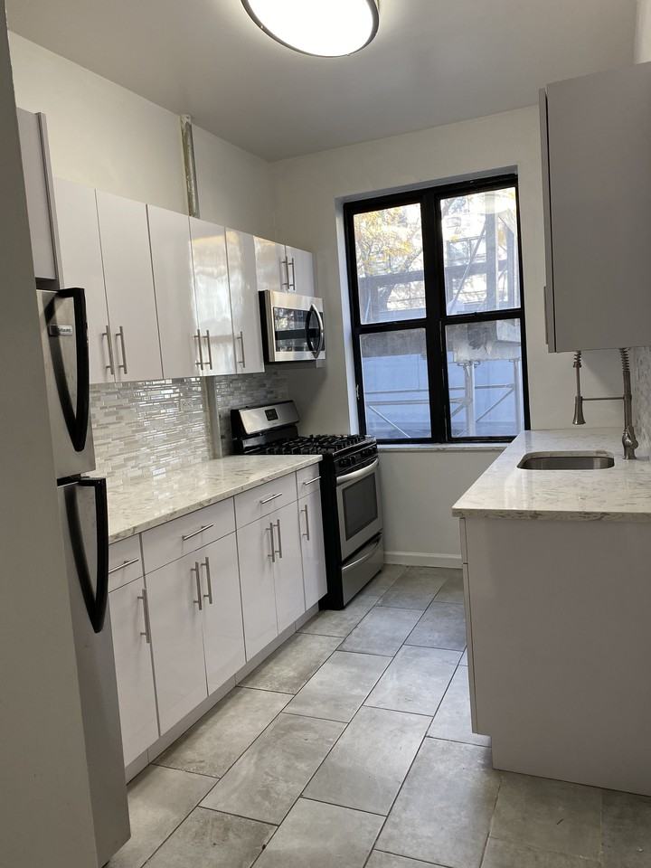 446 Ocean Avenue #4G