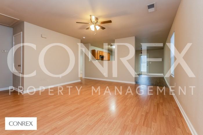 140 Jesse Layne Drive - Photo 2 of 8