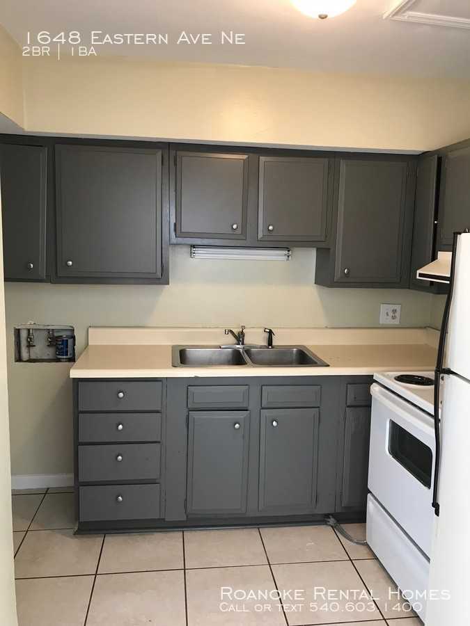 1648 Eastern Ave Ne - Photo 3 of 7