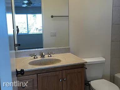 956 Fernhill Ave - Photo 3 of 18