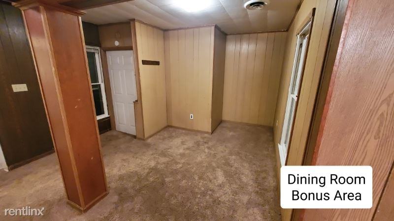 910 W Cherry St - Photo 2 of 8