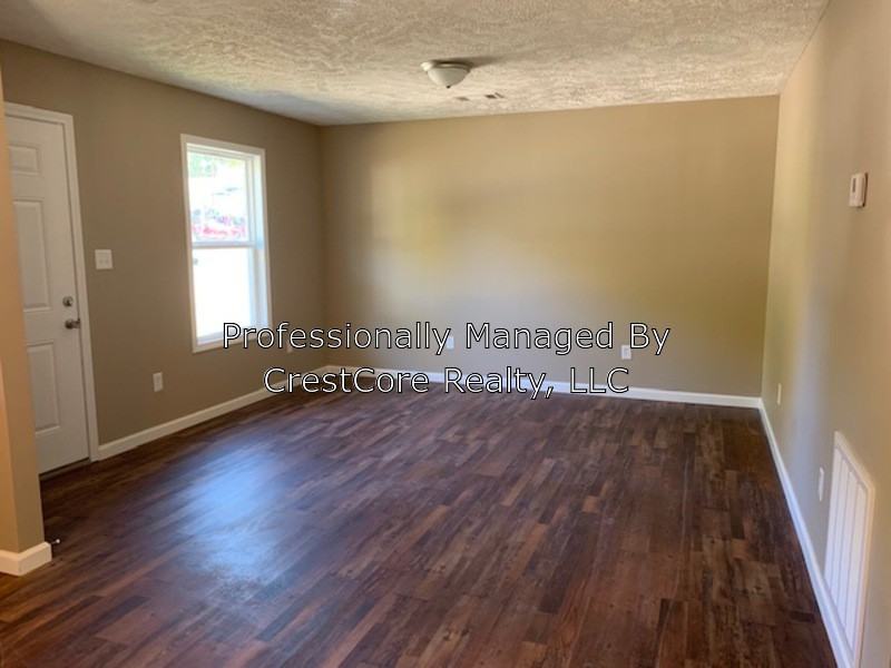 1753 E Wheeler St - Photo 3 of 6