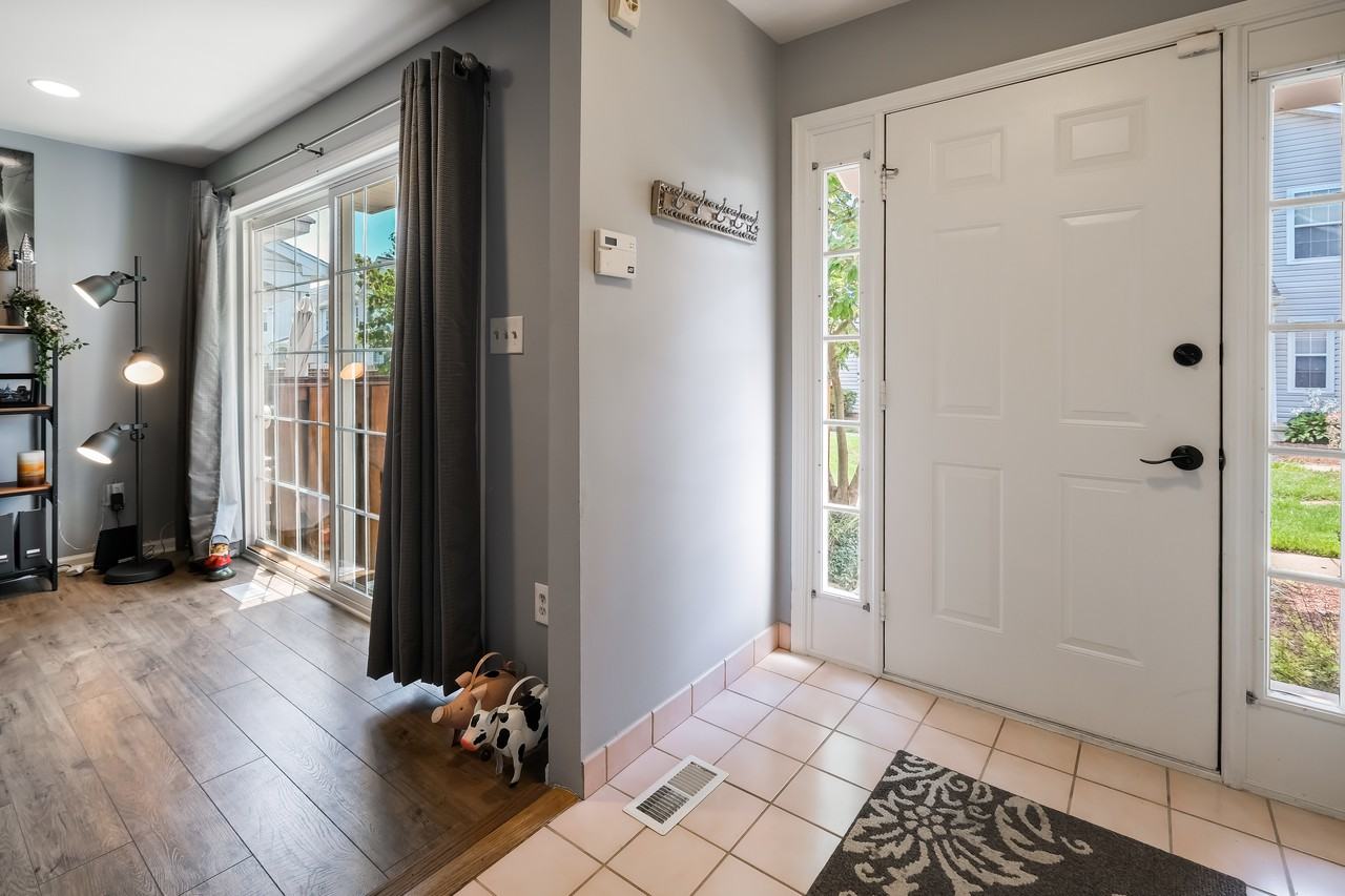 6103 Spruce Mill Dr - Photo 3 of 20