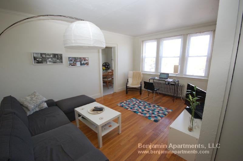 Commonwealth Ave #00036 - Photo 2 of 3