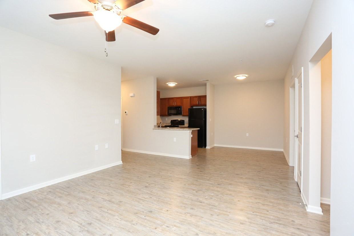 Bristol Bluffs - Photo 6 of 36