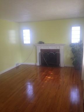 2124 37th St - Photo 2 of 6