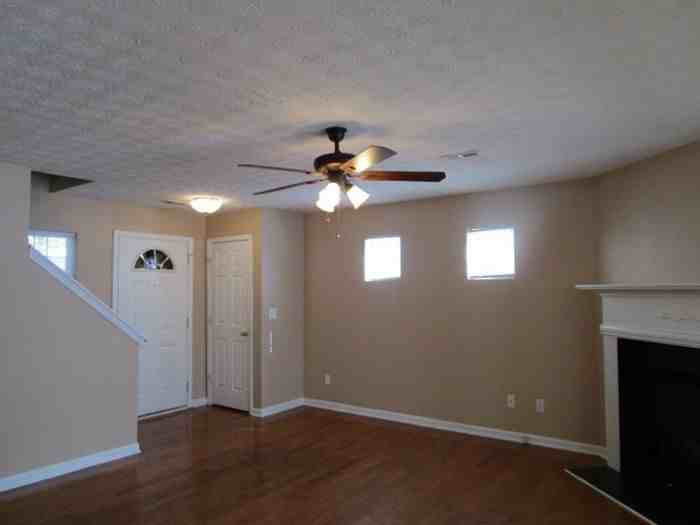 41 Arrowhead Drive - Photo 2 of 13