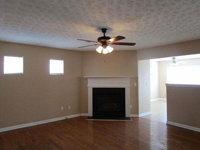 41 Arrowhead Drive - Photo 3 of 13