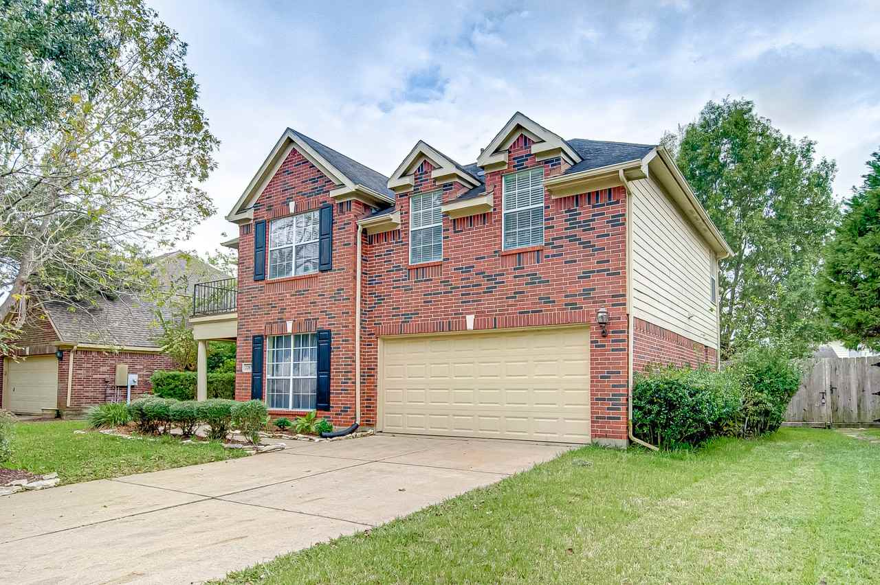 2207 Golden Sails Dr - Photo 3 of 50