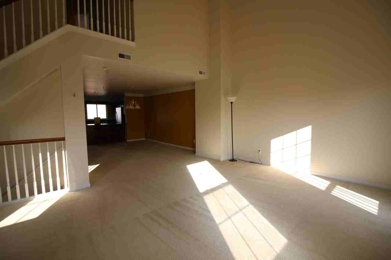 106 West Rd - Photo 3 of 23