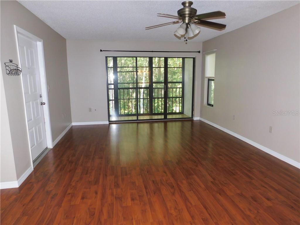 1204 Pine Ridge Circle W C2 - Photo 3 of 17