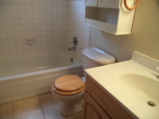 8145 Irwin St NE - Photo 3 of 11