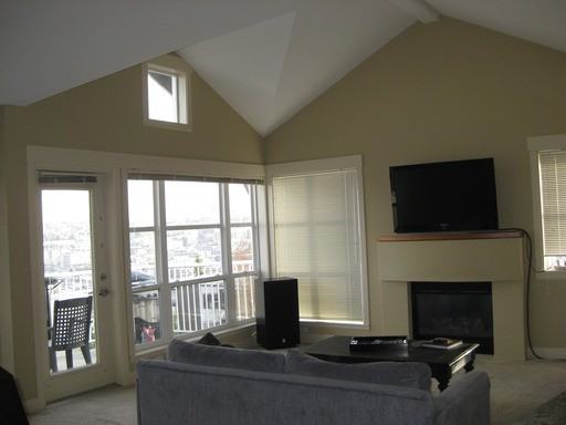 825 Eastlake Ave E - Photo 2 of 6