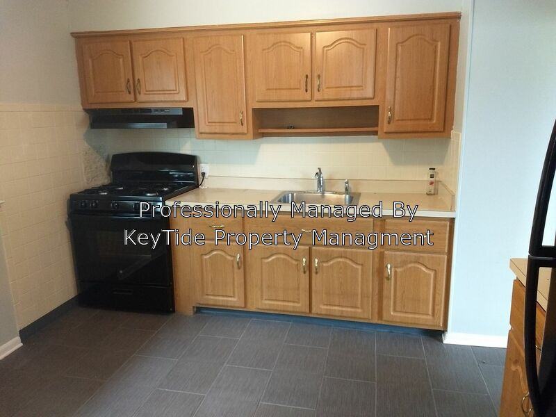 207 S Warwick Rd - Photo 3 of 11